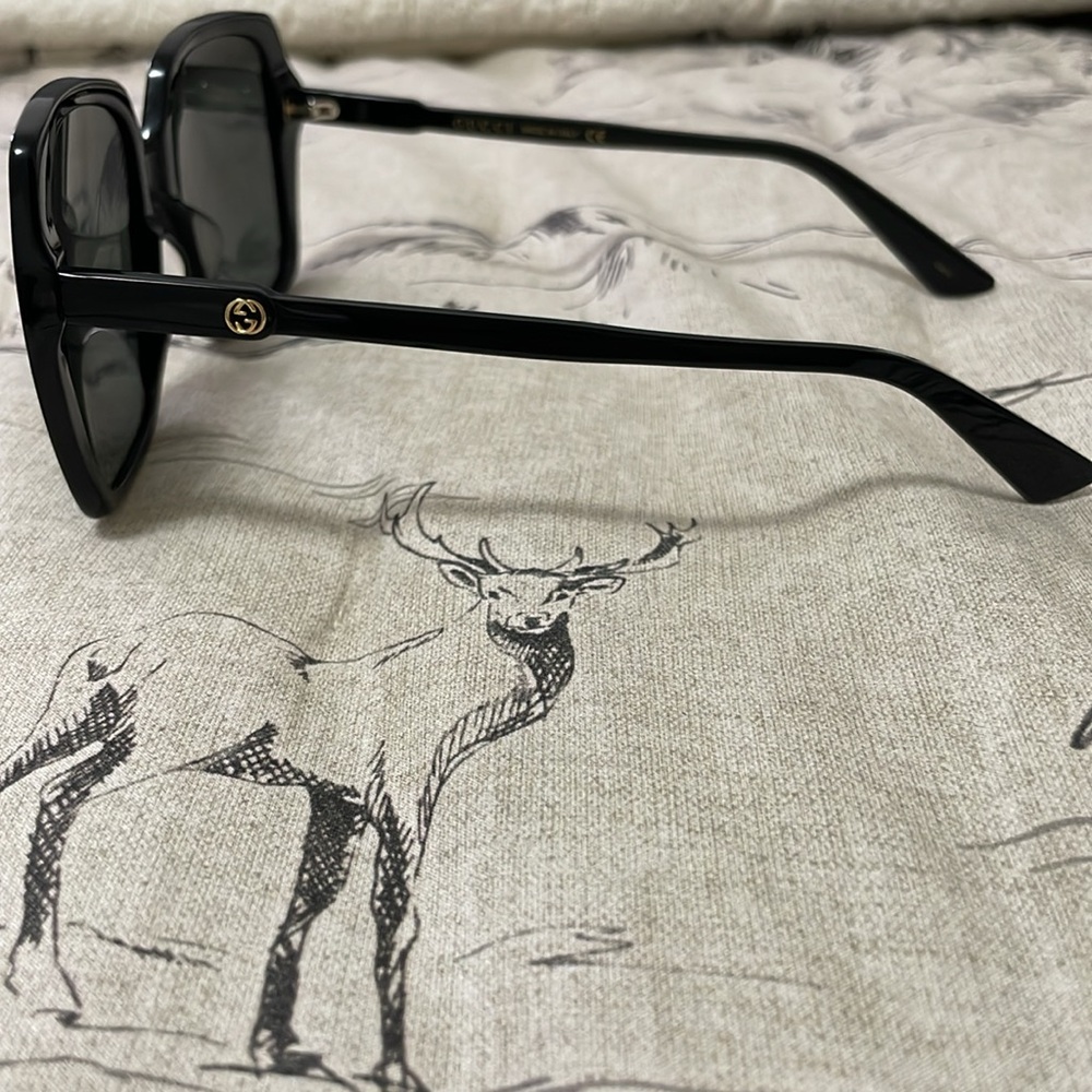 GUCCI GG0533SA 001 Square Black Shiny Black Grey Women's Sunglasses 56-17-150 - Picture 8 of 8